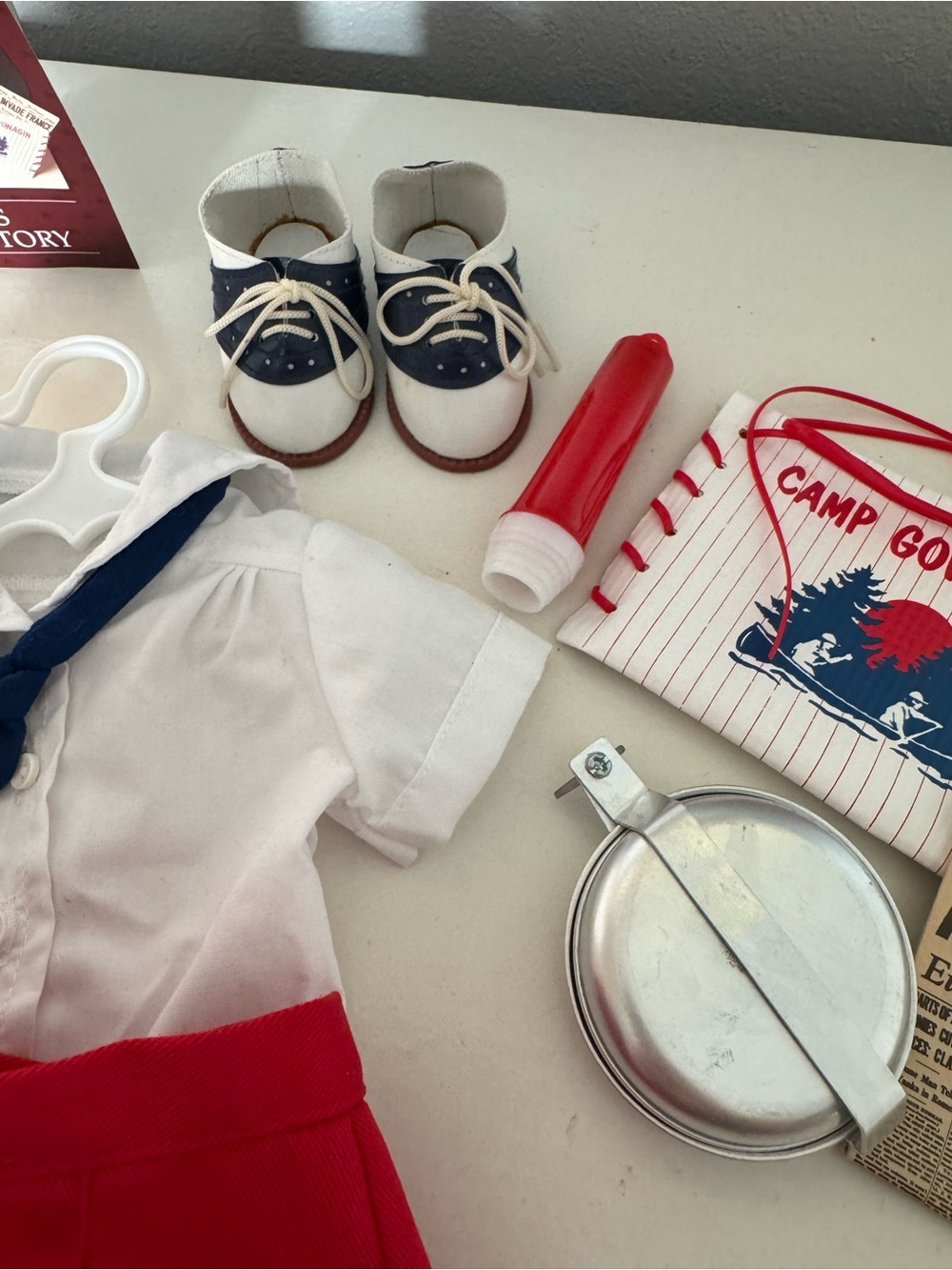 American Girl Molly Camp Outfit & Accessories - Picture 5 of 8